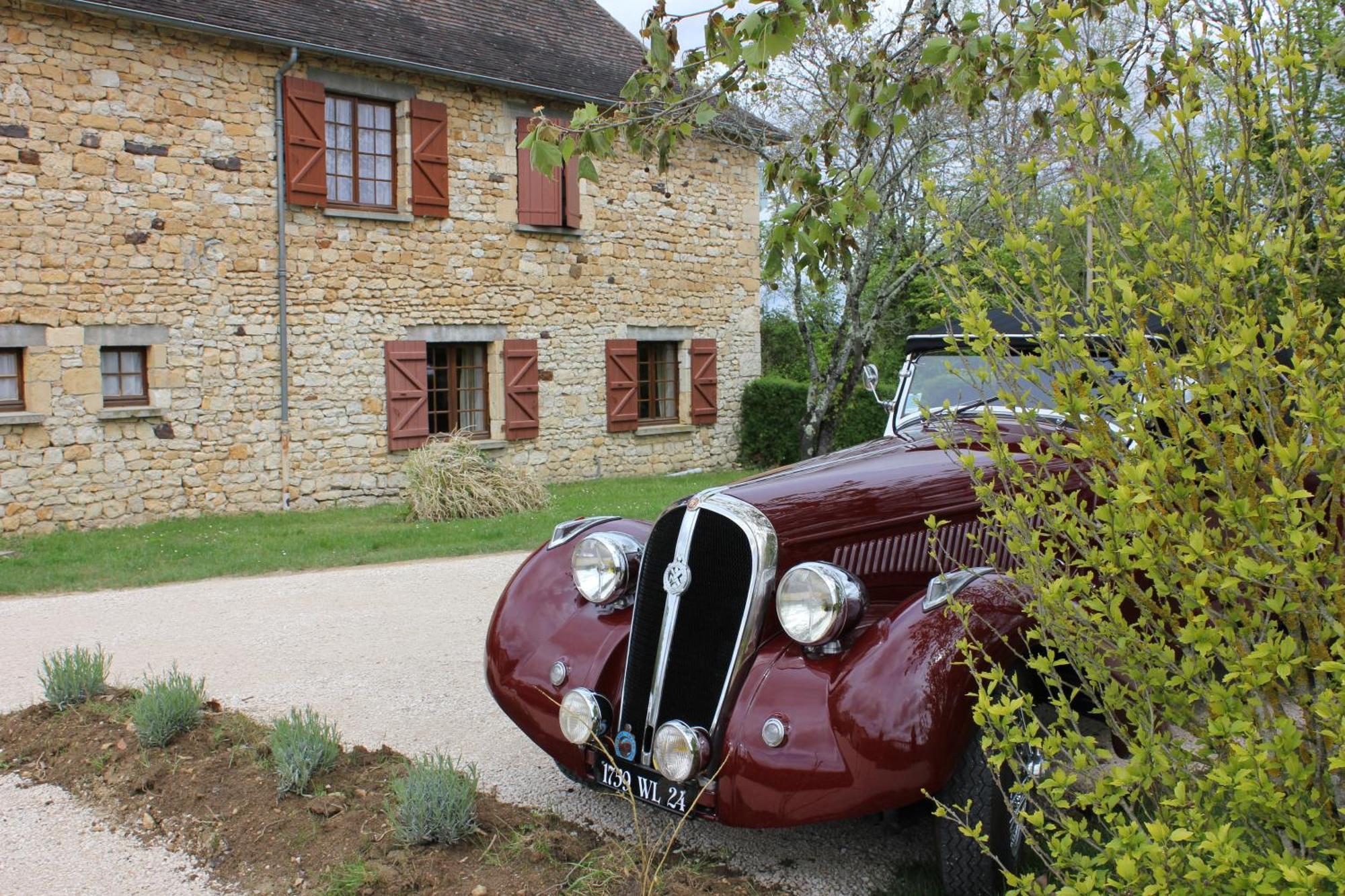 Hotel Chastrusse Nadaillac-de-Rouge Zewnętrze zdjęcie