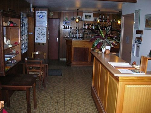 Hotel Chastrusse Nadaillac-de-Rouge Zewnętrze zdjęcie