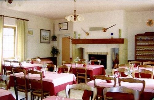 Hotel Chastrusse Nadaillac-de-Rouge Zewnętrze zdjęcie